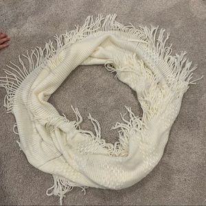 🔴➡️ 4/$10!!!!!⬅️🔴 
Infinity scarf